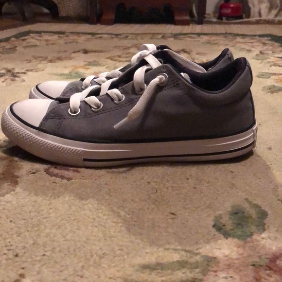 gray converse - Picture 4 of 7
